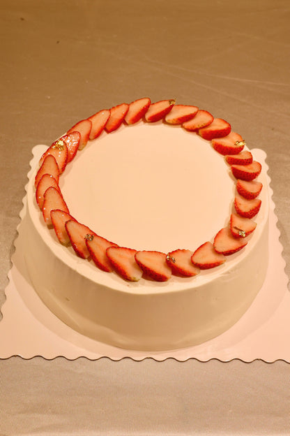 XL Strawberry Cake