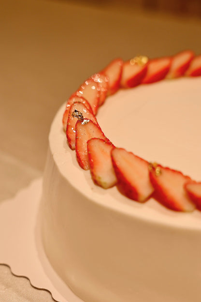 XL Strawberry Cake