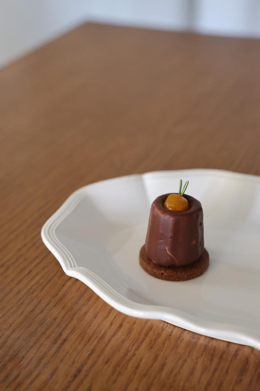 Mini Hojicha Apricots Mousse Cake